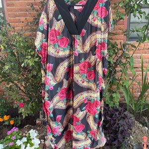 Featherbed • Vtg • 1960’s • Floral • Satin • Black/Red • Large •Kaftan Nightgown